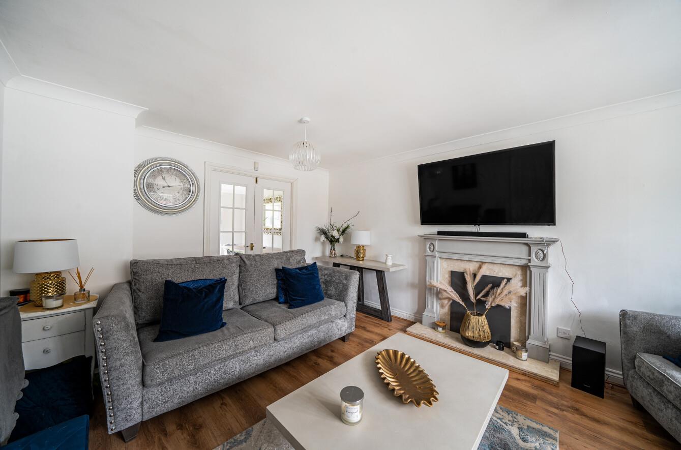 Ffordd Taliesin, Killay, Swansea, SA2 7DF